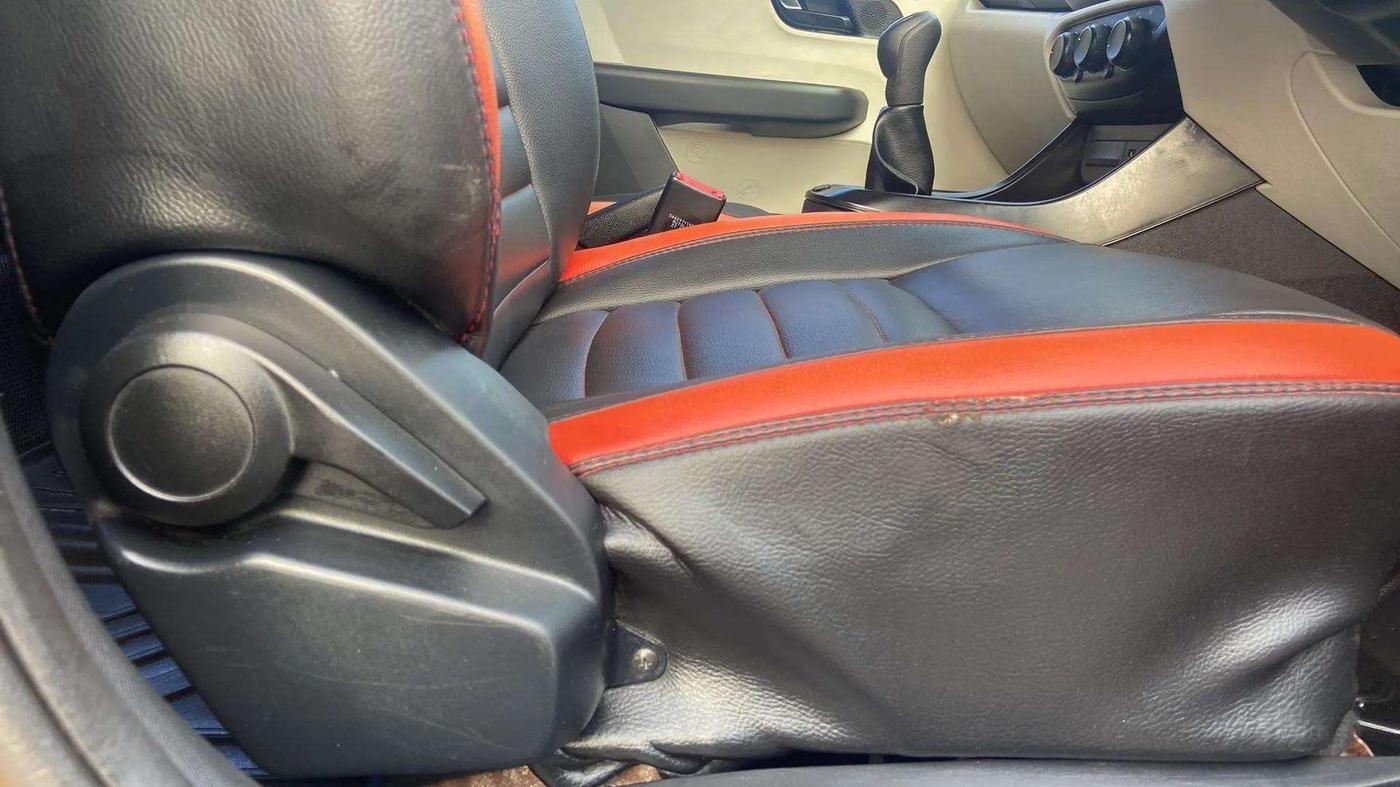 2021 Tata ALTROZ XM PLUS PETROL, Petrol, Manual, 62,865 km, Driver Side Adjustment Panel