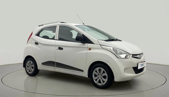 2017 Hyundai Eon MAGNA +, Petrol, Manual, 33,409 km, Right Front Diagonal