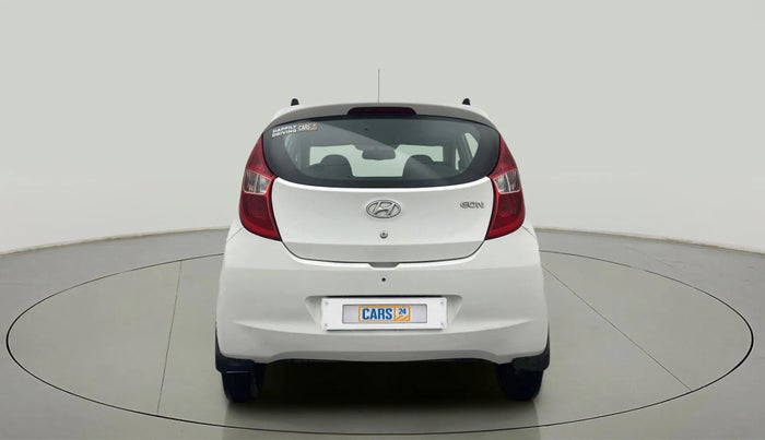 2017 Hyundai Eon MAGNA +, Petrol, Manual, 33,409 km, Back/Rear