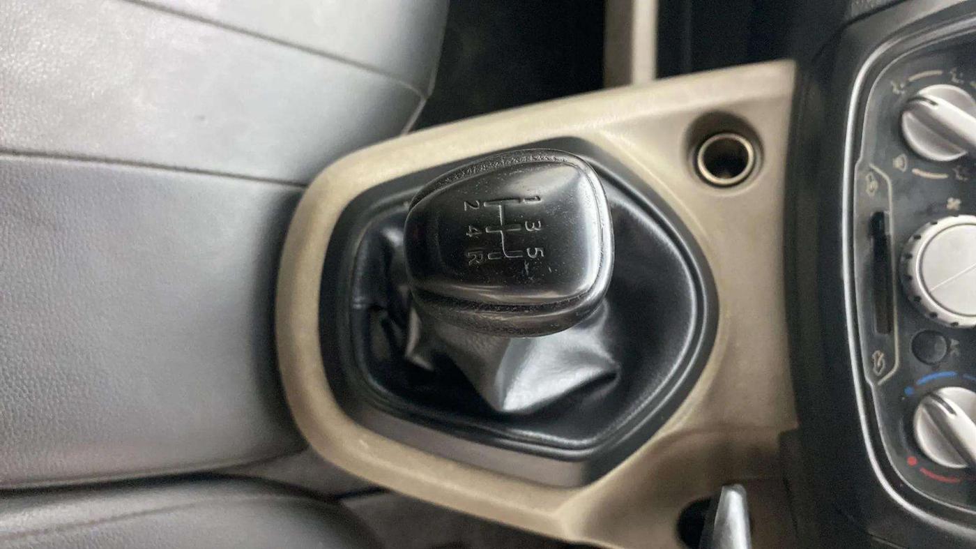 2016 Datsun Go T, Petrol, Manual, 1,04,448 km, Gear Lever
