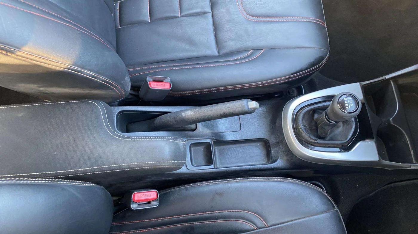 2018 Honda WR-V 1.5L I-DTEC VX MT, Diesel, Manual, 65,281 km, Gear Lever