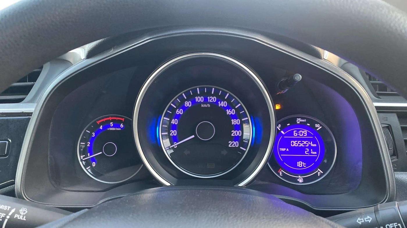 2018 Honda WR-V 1.5L I-DTEC VX MT, Diesel, Manual, 65,281 km, Odometer Image