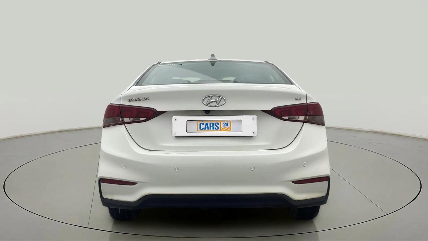 2019 Hyundai Verna 1.6 SX (O) CRDI MT, Diesel, Manual, 92,104 km, Back/Rear