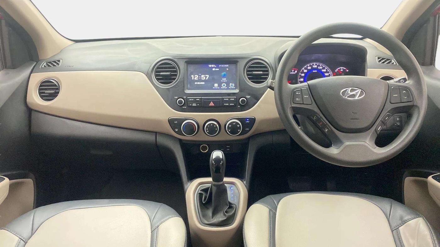 2017 Hyundai Grand i10 SPORTZ (O) AT 1.2 KAPPA VTVT, Petrol, Automatic, 33,378 km, Dashboard