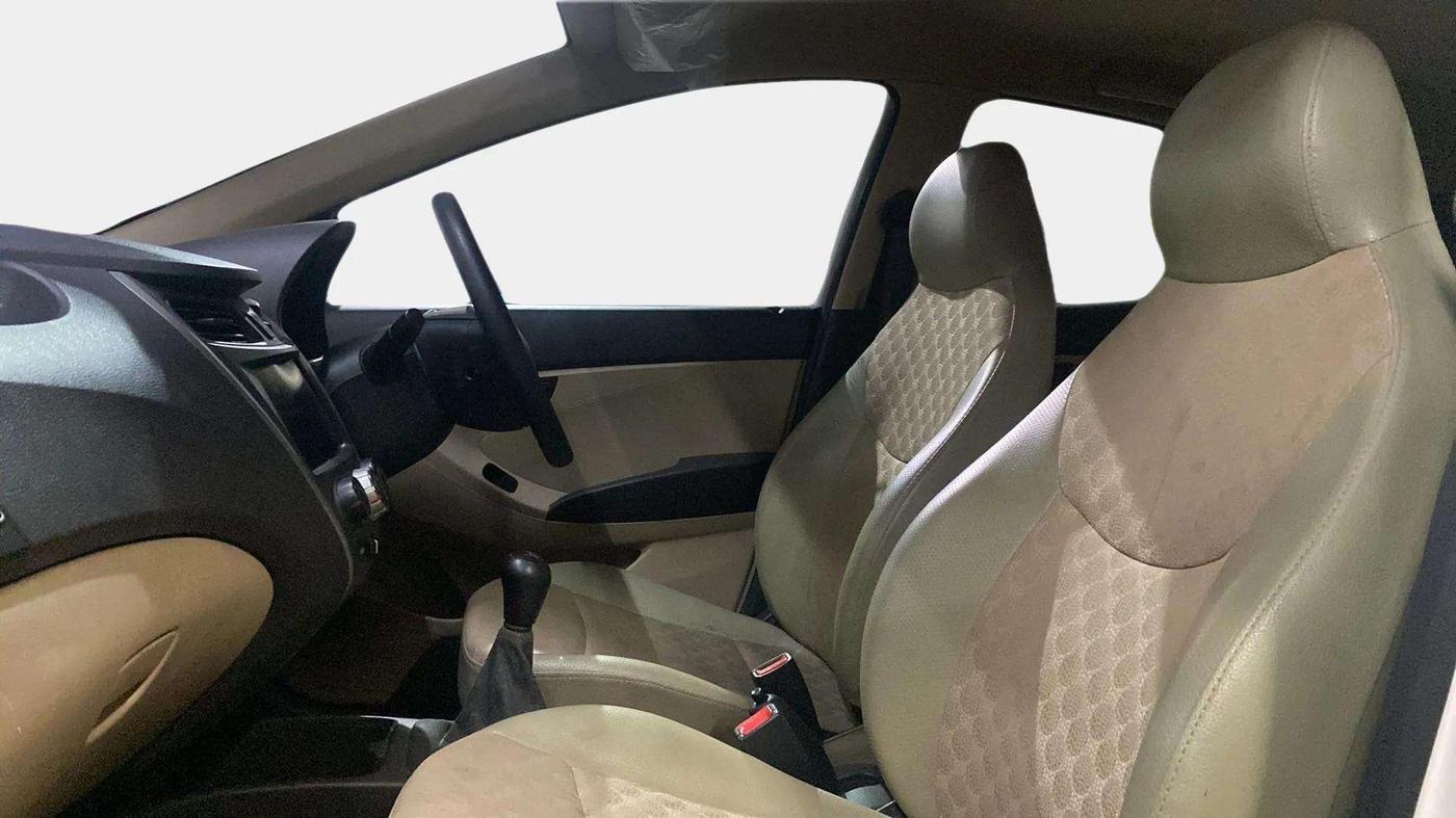 2017 Hyundai Eon ERA +, Petrol, Manual, 24,899 km, Right Side Front Door Cabin