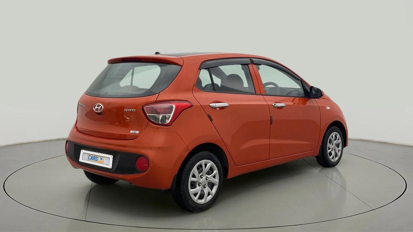 2017 Hyundai Grand i10 SPORTZ 1.2 KAPPA VTVT, Petrol, Manual, 76,342 km, Right Back Diagonal