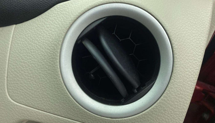 2018 Maruti Celerio ZXI, Petrol, Manual, 40,218 km, AC Unit - Front vent has minor damage