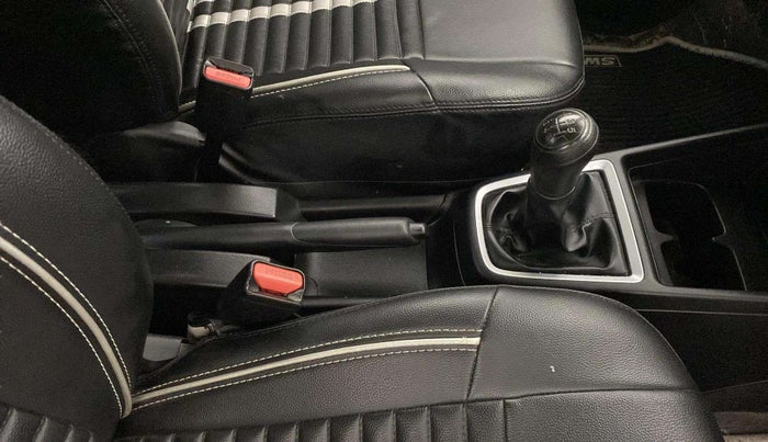 2019 Maruti Swift LXI, Petrol, Manual, 18,096 km, Gear Lever