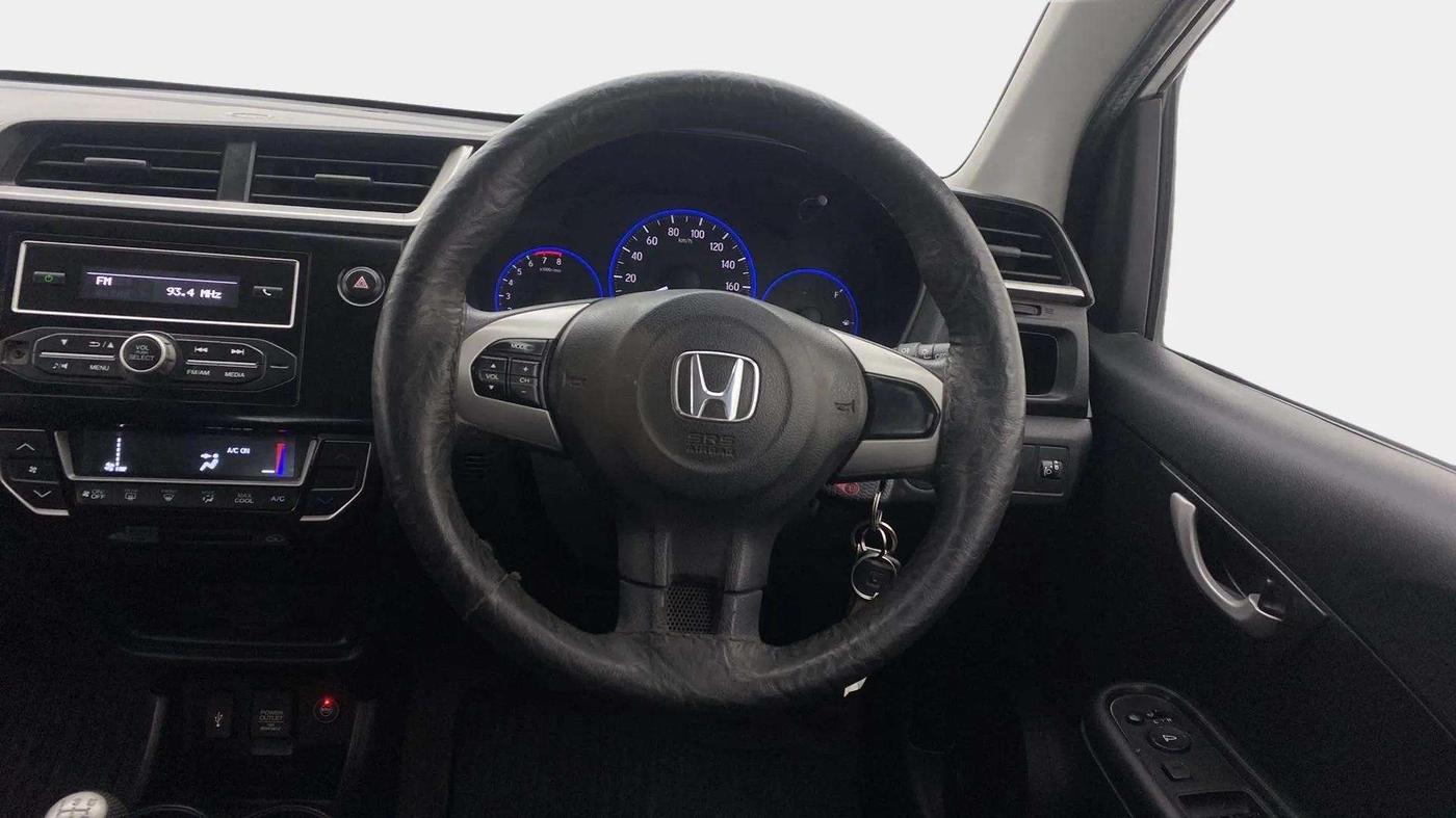 2017 Honda Brio VX MT, CNG, Manual, 80,569 km, Steering Wheel Close Up