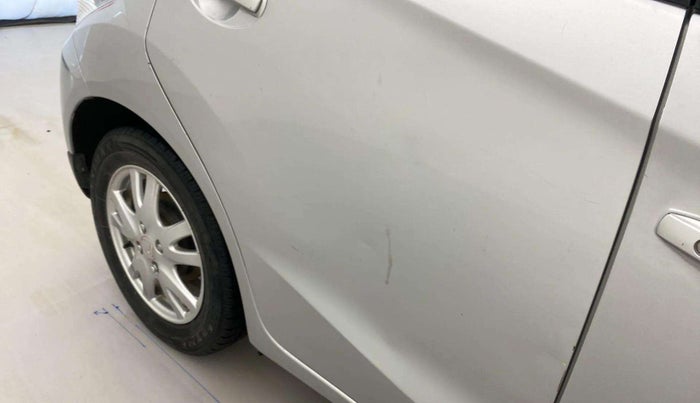 2017 Honda Brio VX MT, CNG, Manual, 80,436 km, Right rear door - Slightly dented