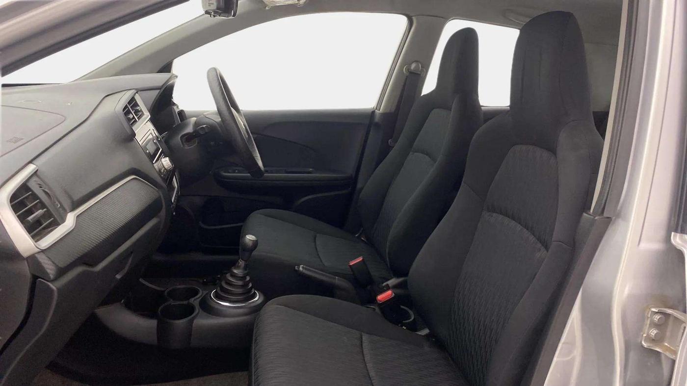 2017 Honda Brio VX MT, CNG, Manual, 80,569 km, Right Side Front Door Cabin