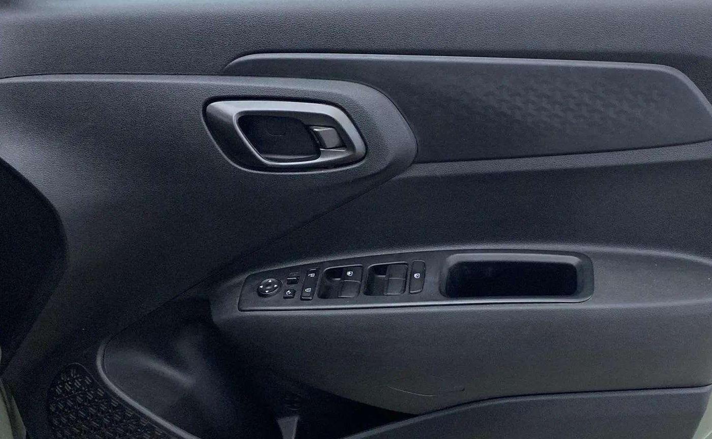 2023 Hyundai EXTER SX(O) CONNECT 1.2 AMT, Petrol, Automatic, 17,415 km, Driver Side Door Panels Control