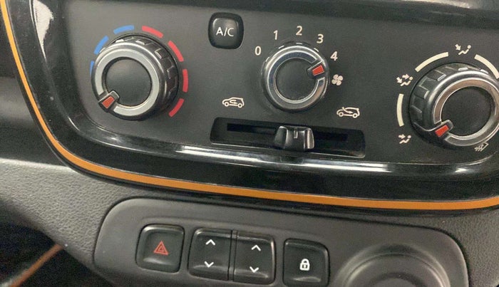 2017 Renault Kwid CLIMBER 1.0, Petrol, Manual, 71,557 km, Dashboard - Air Re-circulation knob is not working