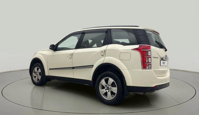 2015 Mahindra XUV500 W8, Diesel, Manual, 56,594 km, Left Back Diagonal