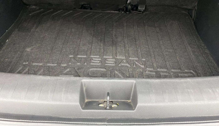 2023 Nissan MAGNITE XV PREMIUM, Petrol, Manual, 18,025 km, Boot Inside