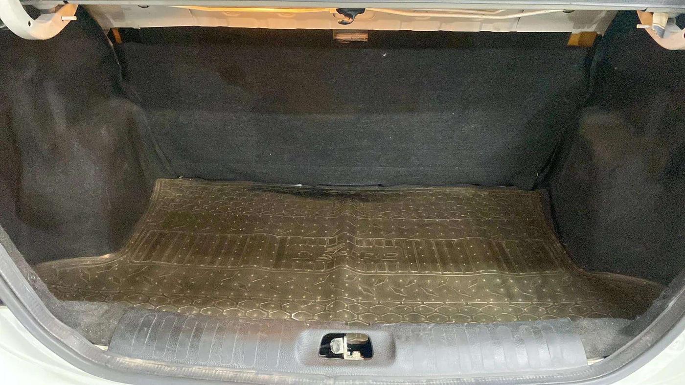 2013 Maruti Swift Dzire ZXI, Petrol, Manual, 66,665 km, Boot Inside