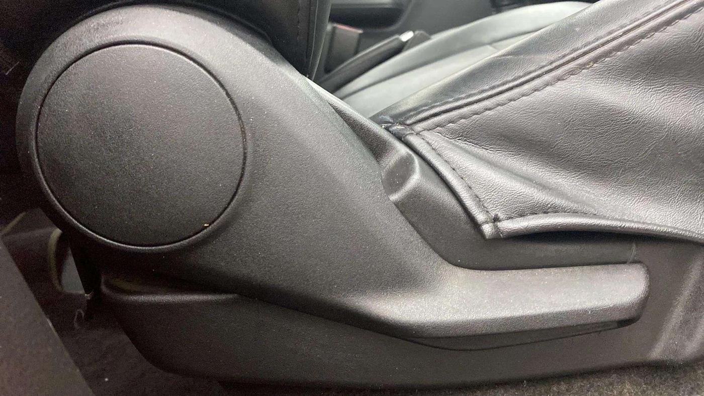 2022 Maruti Celerio ZXI, Petrol, Manual, 38,425 km, Driver Side Adjustment Panel