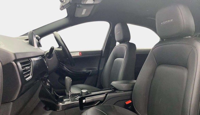 2021 Tata NEXON XZA PLUS (O) PETROL DARK EDITION, Petrol, Automatic, 31,912 km, Right Side Front Door Cabin