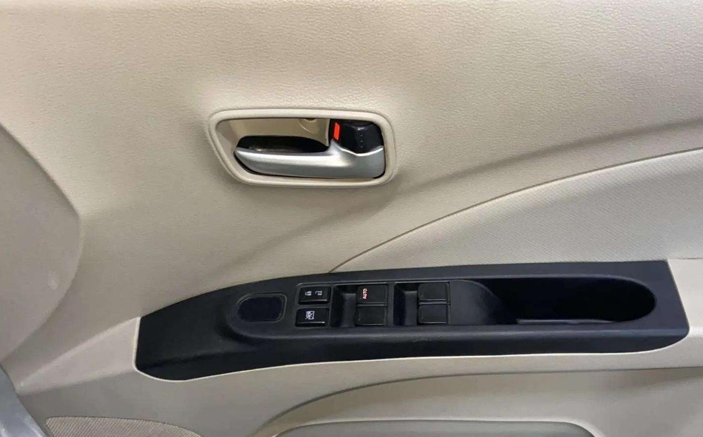 2019 Maruti Celerio VXI (O) CNG, CNG, Manual, 53,776 km, Driver Side Door Panels Control