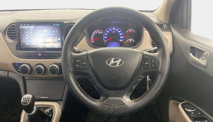 2015 Hyundai Xcent S (O) 1.2, Petrol, Manual, 68,678 km, Steering Wheel Close Up