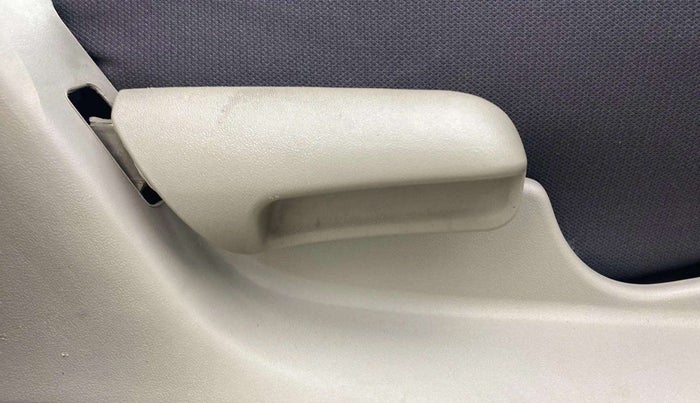 2015 Maruti Celerio VXI, Petrol, Manual, 85,505 km, Driver Side Adjustment Panel