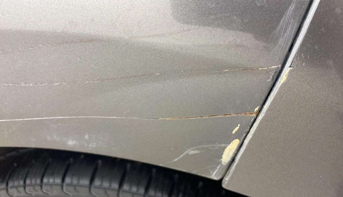 2015 Maruti Celerio VXI, Petrol, Manual, 85,505 km, Left quarter panel - Minor scratches