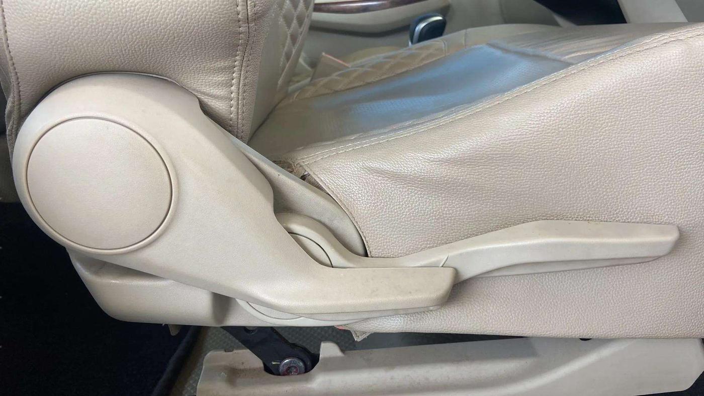 2018 Maruti Dzire ZXI PLUS AMT, Petrol, Automatic, 83,353 km, Driver Side Adjustment Panel