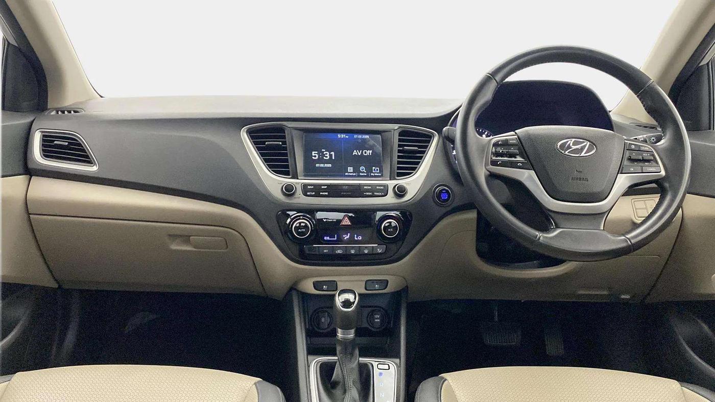 2017 Hyundai Verna 1.6 VTVT SX (O) AT, Petrol, Automatic, 37,131 km, Dashboard