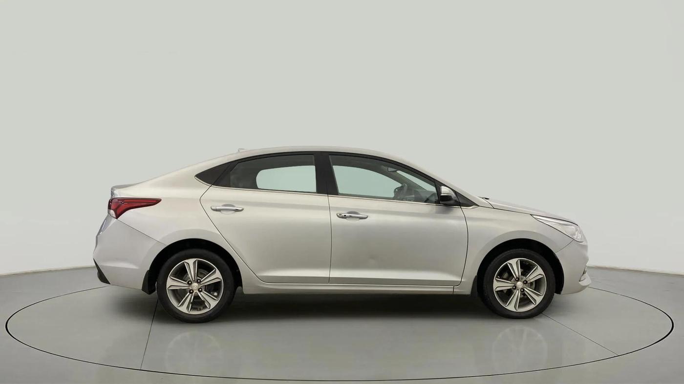 2017 Hyundai Verna 1.6 VTVT SX (O) AT, Petrol, Automatic, 37,131 km, Right Side View