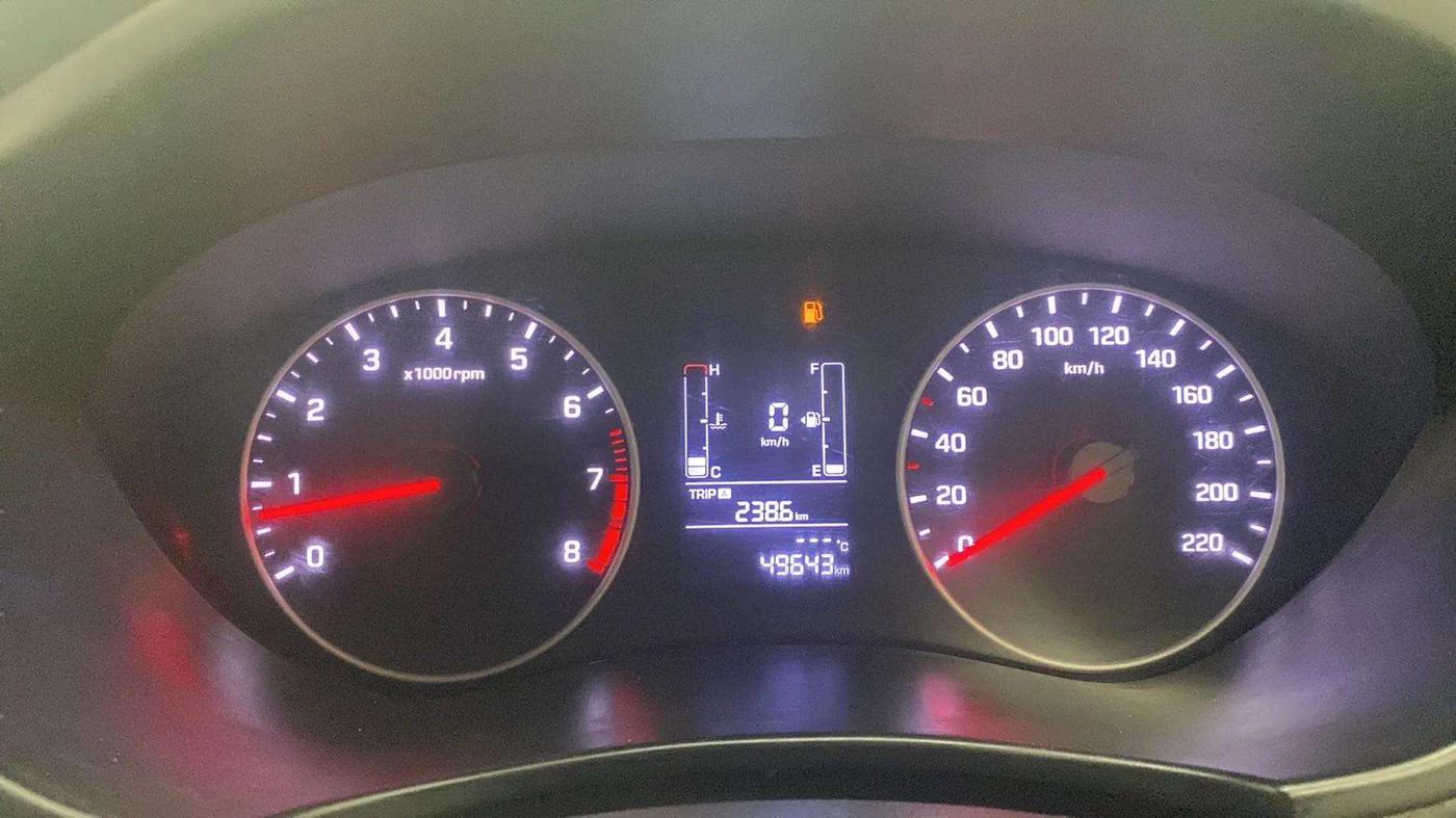 2018 Hyundai Elite i20 ASTA 1.2 DUAL TONE, Petrol, Manual, 49,694 km, Odometer Image