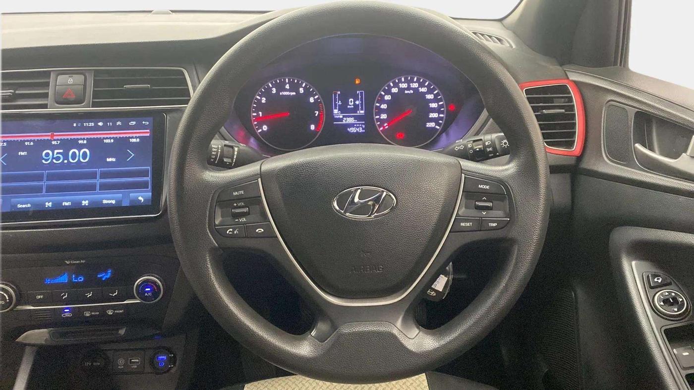 2018 Hyundai Elite i20 ASTA 1.2 DUAL TONE, Petrol, Manual, 49,694 km, Steering Wheel Close Up
