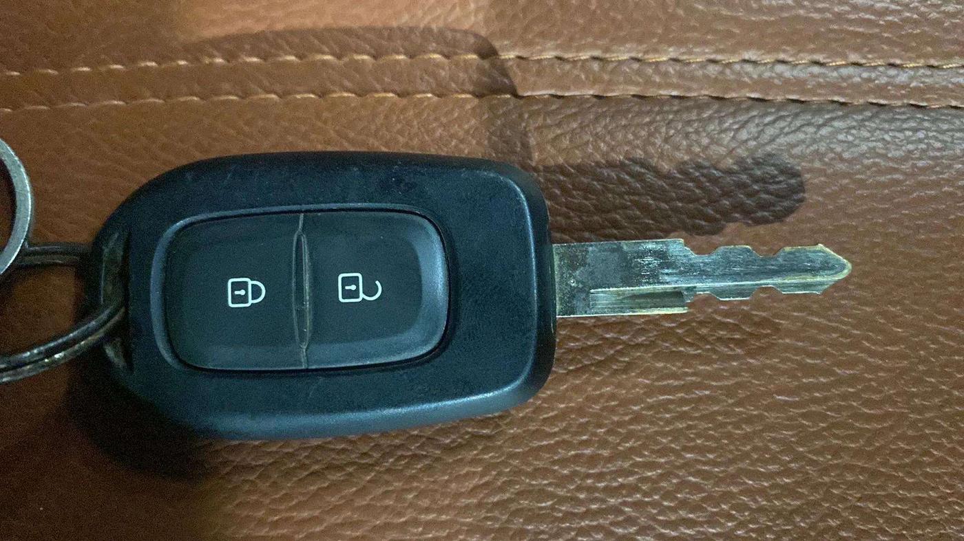 2019 Renault Kwid RXT 1.0 (O), Petrol, Manual, 13,415 km, Key Close Up