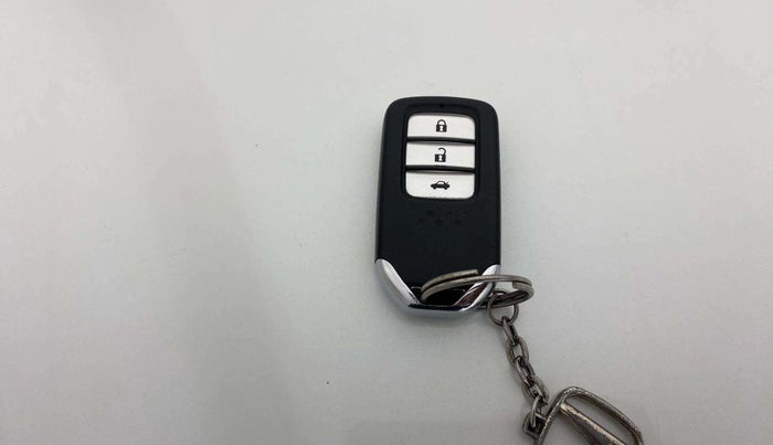 2019 Honda City 1.5L I-VTEC VX, CNG, Manual, 78,730 km, Key Close Up