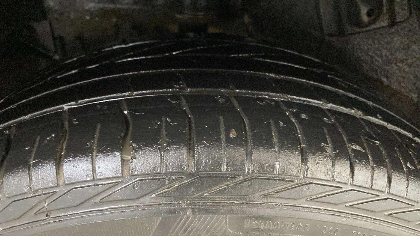 2021 Tata NEXON XZ PLUS PETROL, Petrol, Manual, 61,477 km, Right Rear Tyre Tread
