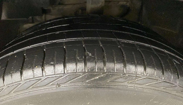 2021 Tata NEXON XZ PLUS PETROL, Petrol, Manual, 61,318 km, Left front tyre - Minor crack