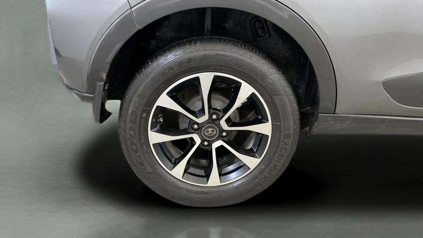 2021 Tata NEXON XZ PLUS PETROL, Petrol, Manual, 61,477 km, Right Rear Wheel