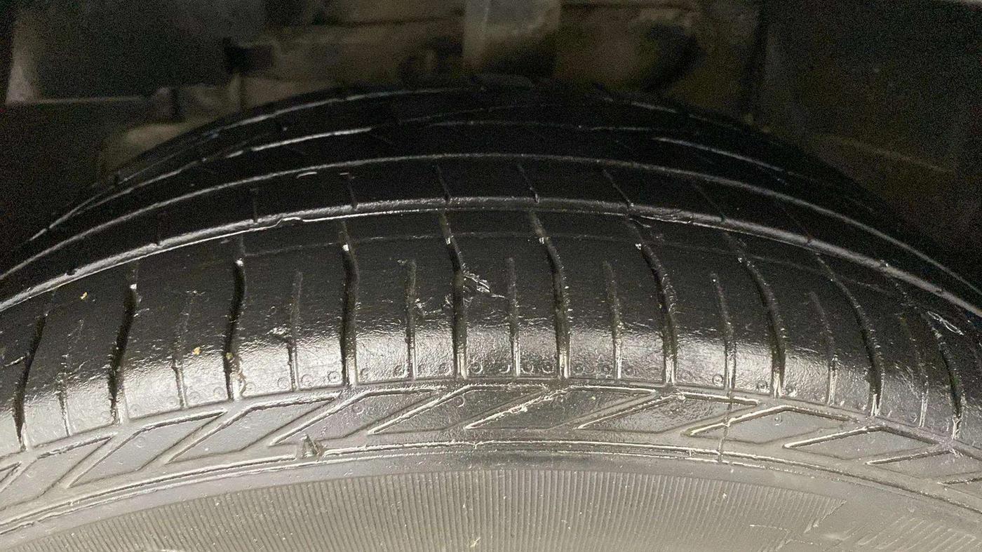 2021 Tata NEXON XZ PLUS PETROL, Petrol, Manual, 61,477 km, Left Front Tyre Tread