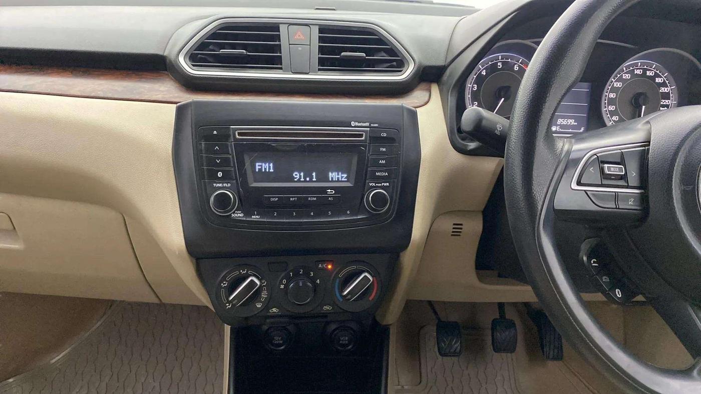 2017 Maruti Dzire VXI, Petrol, Manual, 85,854 km, Air Conditioner