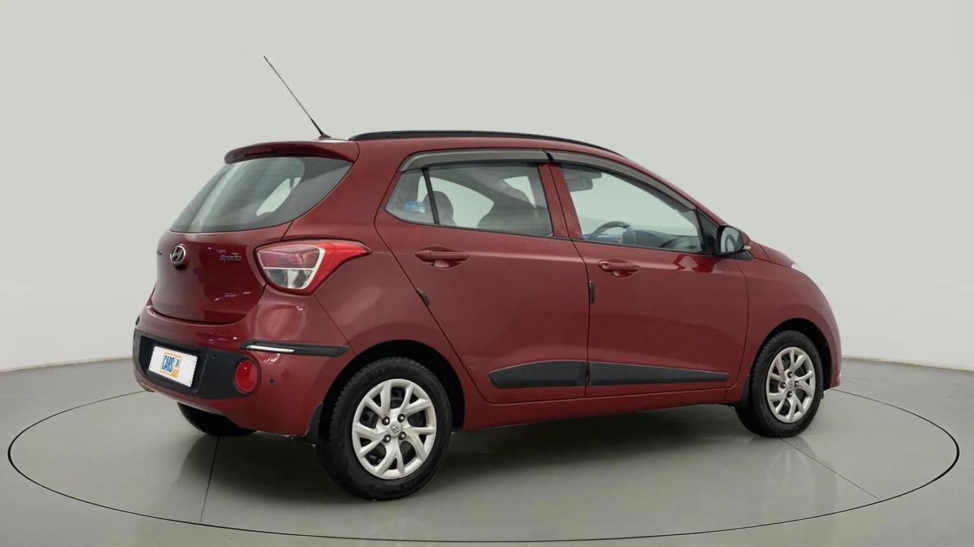 2018 Hyundai Grand i10 SPORTZ 1.2 KAPPA VTVT, Petrol, Manual, 63,703 km, Right Back Diagonal