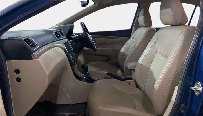 2020 Maruti Ciaz ALPHA  AT 1.5 SHVS PETROL, Petrol, Automatic, 24,025 km, Right Side Front Door Cabin