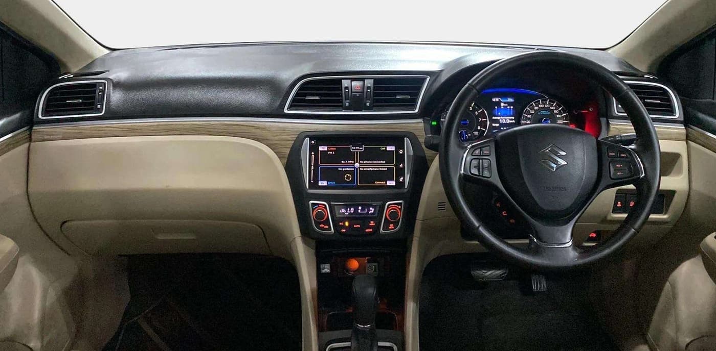 2020 Maruti Ciaz ALPHA  AT 1.5 SHVS PETROL, Petrol, Automatic, 24,209 km, Dashboard