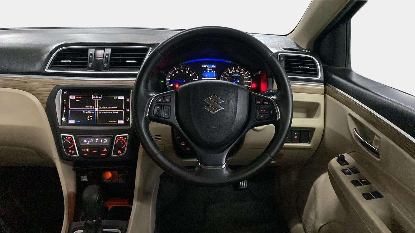 2020 Maruti Ciaz ALPHA  AT 1.5 SHVS PETROL, Petrol, Automatic, 24,209 km, Steering Wheel Close Up