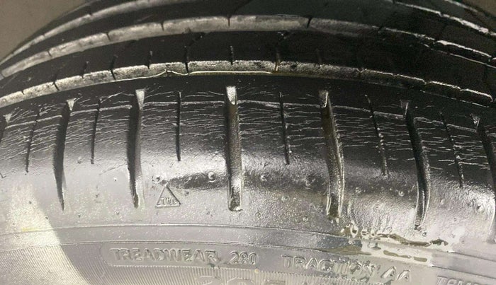 2018 Ford Ecosport TITANIUM + 1.5L PETROL AT, Petrol, Automatic, 26,070 km, Left Front Tyre Tread