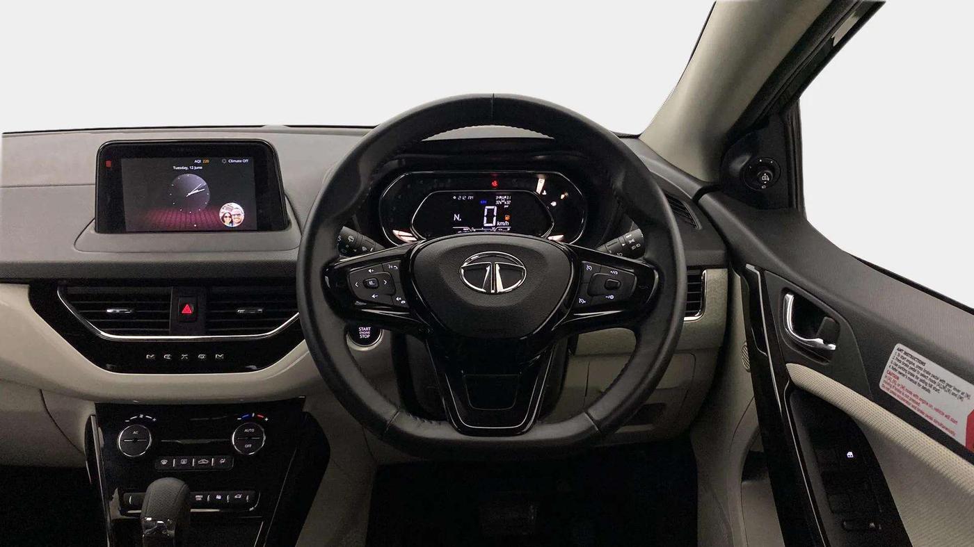 2022 Tata NEXON XZA PLUS (HS) PETROL, Petrol, Automatic, 15,412 km, Steering Wheel Close Up