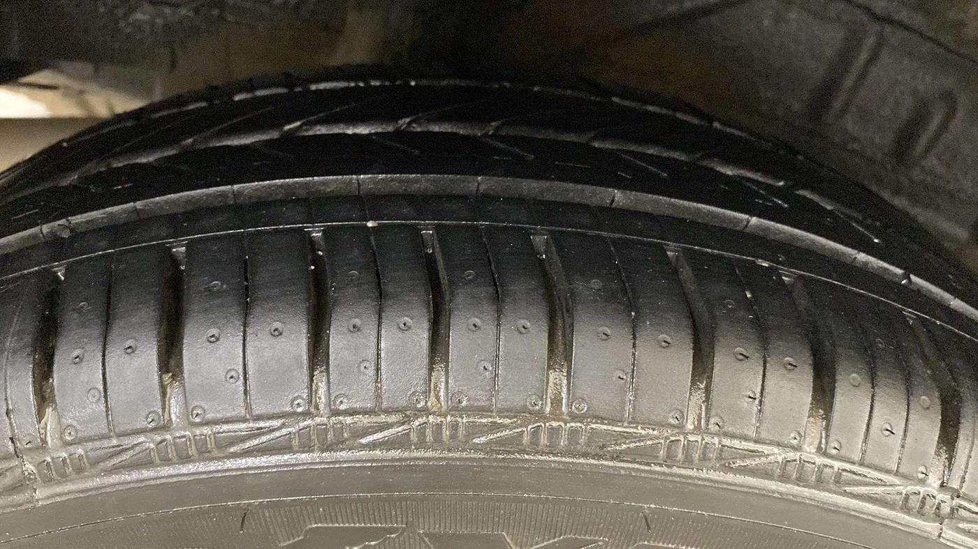 2019 Honda Amaze 1.2L I-VTEC S, Petrol, Manual, 38,074 km, Right Rear Tyre Tread