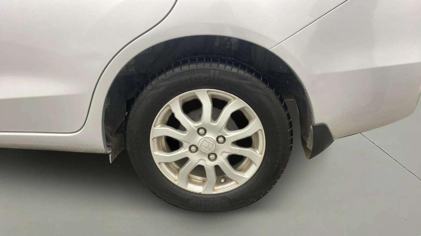 2014 Honda Amaze 1.2L I-VTEC VX, Petrol, Manual, 77,601 km, Left Rear Wheel