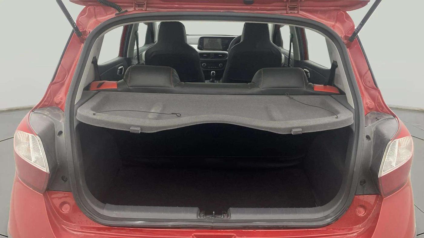 2019 Hyundai GRAND I10 NIOS SPORTZ AMT 1.2 KAPPA VTVT, Petrol, Automatic, 8,227 km, Boot Inside