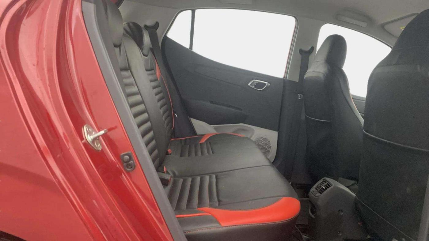 2019 Hyundai GRAND I10 NIOS SPORTZ AMT 1.2 KAPPA VTVT, Petrol, Automatic, 8,227 km, Right Side Rear Door Cabin