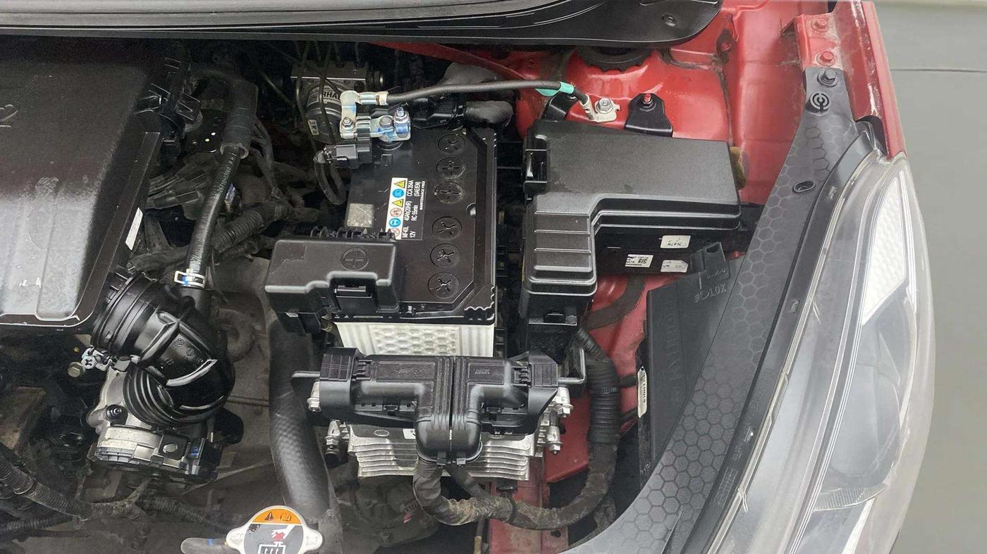 2019 Hyundai GRAND I10 NIOS SPORTZ AMT 1.2 KAPPA VTVT, Petrol, Automatic, 8,227 km, Engine View - Left