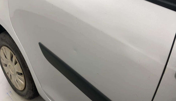 2013 Maruti Swift VXI, Petrol, Manual, 73,555 km, Right rear door - Slightly dented